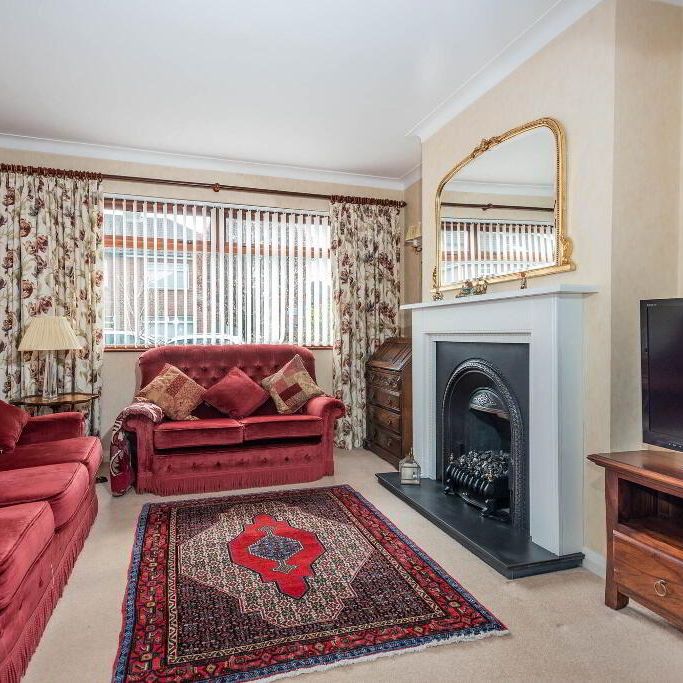 4 Prince Edward Gardens, Belfast, BT9 5GD - Photo 1