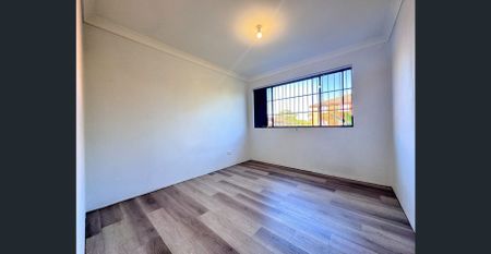 Four Bedrooms Townhouse at CABRAMATTA CBD - Photo 4