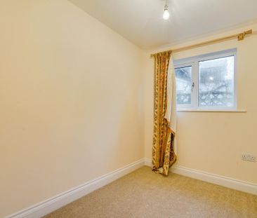 1 bedroom ground floor flat to rent - Photo 1