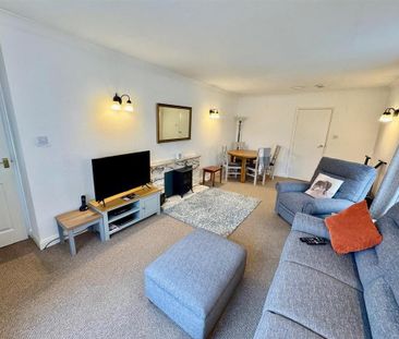 2 bedroom detached bungalow to rent - Photo 1