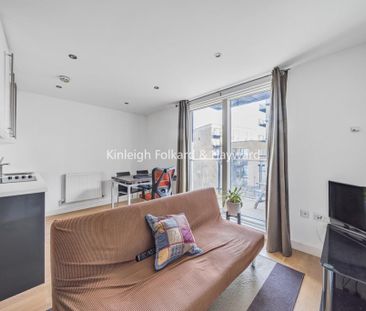 Studio to rent - Photo 1