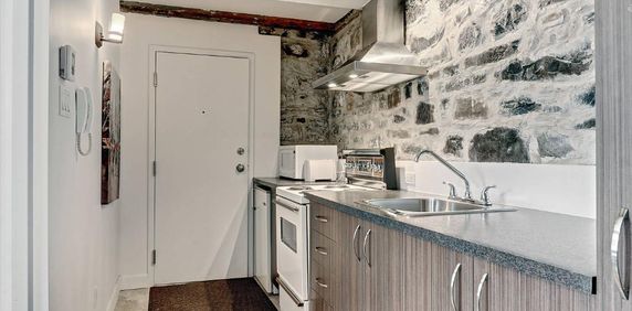 SUPERBE CONDO VIEUX QUEBEC TOUT INCLUS 14 no 4 - Photo 2