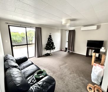 Unit 3, 21 Albert Street, Papakura, Auckland - Photo 2