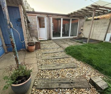 Montgomery Road, GOSPORT - Photo 5