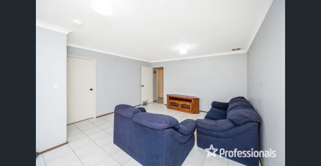 Charming 3-Bedroom Home in Heathridge - Photo 4