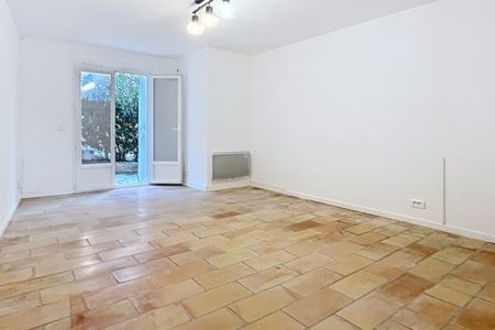 PLASCASSIER - 2 pièces à louer - Photo 2