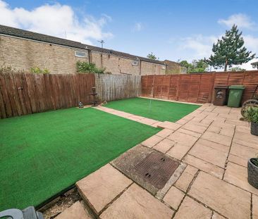 4 bedroom end of terrace house to rent - Photo 2