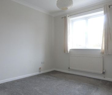 3 bedroom end of terrace house to rent - Photo 5