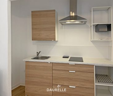 Location Appartement 1 pièce 21m² CHATEAURENARD 13160 - Photo 3