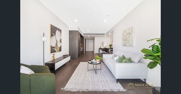 North facing spacious one bedroom - Photo 1