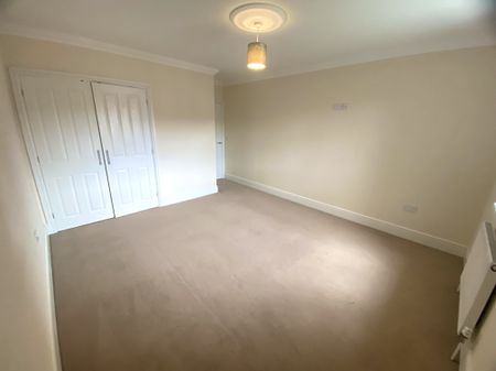 Field Road, Bury St. Edmunds, Mildenhall - Photo 3
