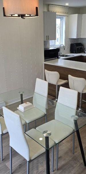 Grand 4 ½ de style condo entièrement rénové – Dernier étage d’un triplex à Sainte-Thérèse ! - Photo 1