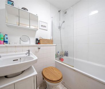 1 bedroom flat to rent - Photo 6