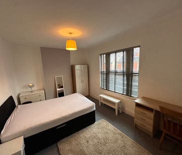 4 bedroom house - Photo 5