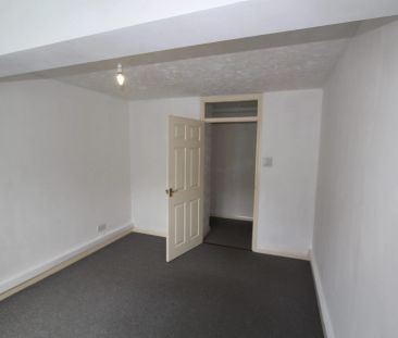 Longley Hall Grove, Sheffield, S5 - Photo 6
