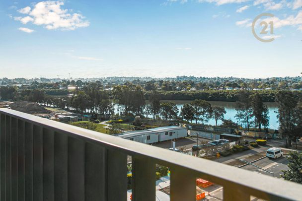 Exceptional North Facing 2 Bedroom Apartment - Photo 1