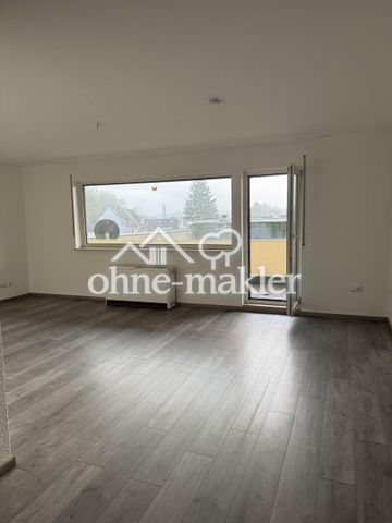 Frisch renovierte, geräumige 3 Zimmer Wohnung - Photo 2