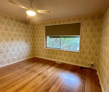 64 Orana Drive, Watsonia VIC 3087 - Photo 2