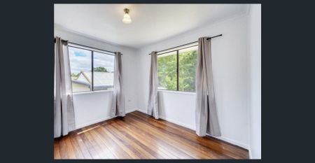 3 Bedroom Home in Ellen Grove - Photo 5