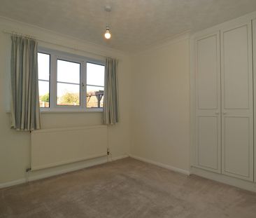 Windsor Close, Sudbrooke, LN2 - Photo 2