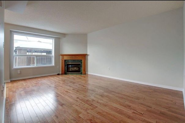 For Lease - 104 Frances Avenue Unit# 43, Hamilton, Ontario - Photo 1