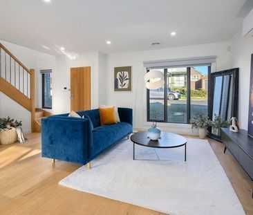 Effortless lifestyle in a great location! - Photo 3