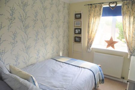 Chichester Close - Photo 2
