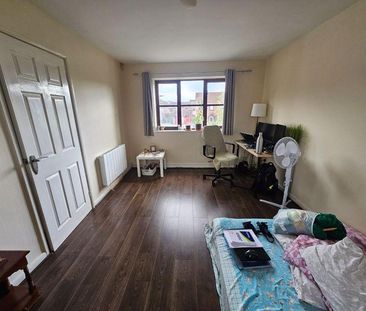 1 bedroom coach house to rent - Photo 5