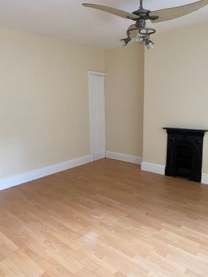 2 Bed Terraced House, Hawthorne Street, LE3 - Photo 1