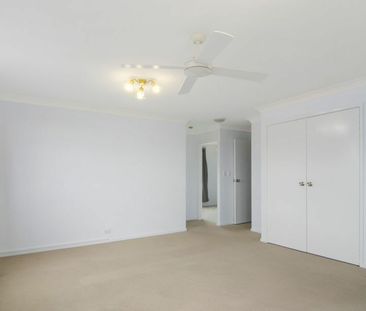 Prime Burleigh Heads Apartment � Walk to Beach, Caf�s & Shops - Photo 6
