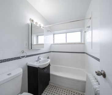 For Lease - 2049 Prospect Street Unit# 61, Burlington, Ontario - Photo 2