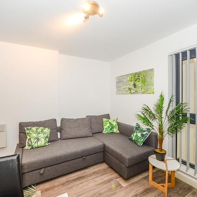 Studio to rent - Photo 1