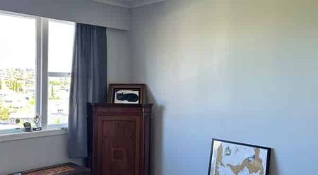 Single Garage & Great Location! - Photo 5