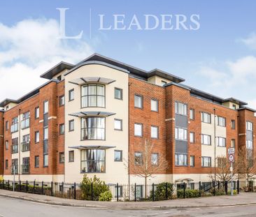 2 bedroom flat to rent Garland Road, East Grinstead - Photo 3