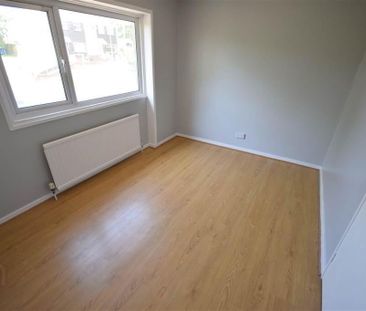 10 Bloomfield Court, Bangor, BT19 7HY - Photo 3