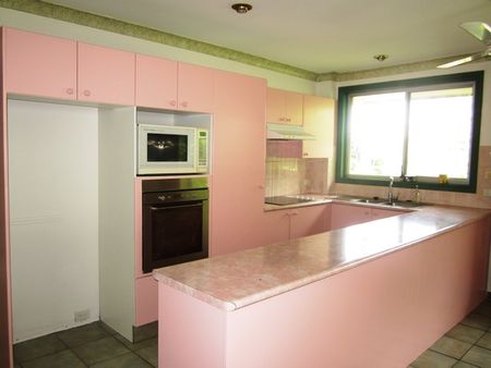4/6 Sunrise Boulevard, Surfers Paradise QLD 4217 - Apartment For Rent - $650 | Domain - Photo 3