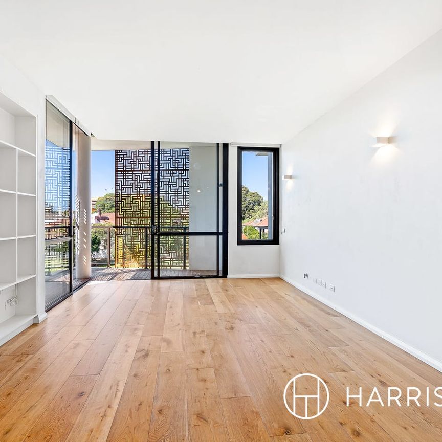 Contemporary Comfort Meets Parkside Serenity - Photo 1