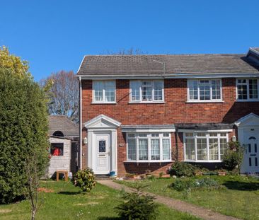 3 bedroom semi-detached house to rent - Photo 1