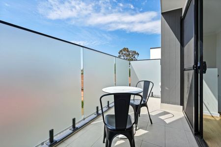 Brand New 4 Bedroom Beauty! - Photo 2