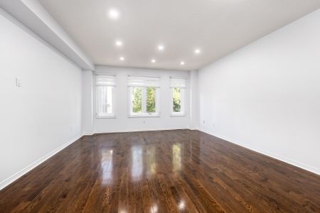 For Lease - 100 Coburg Crescent, Richmond Hill, Ontario - Photo 4