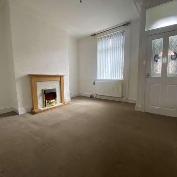 Rochdale Road, Royton, Oldham, OL2 - Photo 1