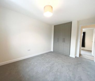 4 bedroom detached house to rent - Photo 4