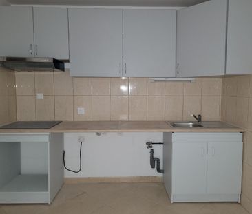 Location Appartement 3 pièces 56m² CONDE SUR L ESCAUT 59163 - Photo 2