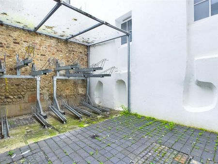 Studio to rent - Photo 5