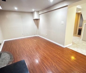 For Lease - 45 WEXFORD Road, Brampton, Ontario - Photo 5