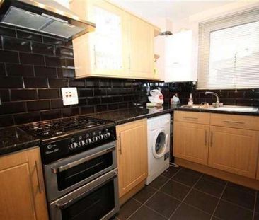 2 bedroom maisonette to rent - Photo 3