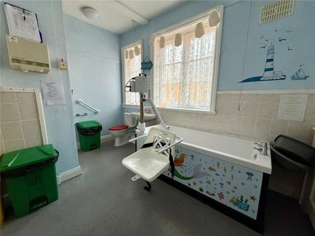 20 bedroom property to rent - Photo 5