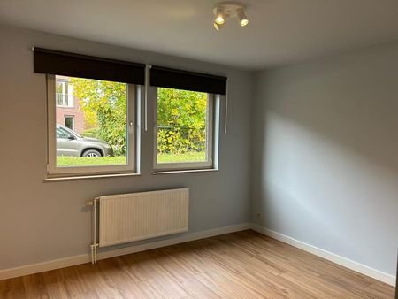 Appartement te huur - Foto 2