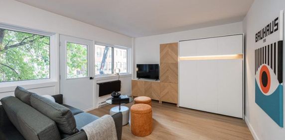 Appartement Meublé Moderne à Louer – Centre-Ville de Montréal - Photo 2