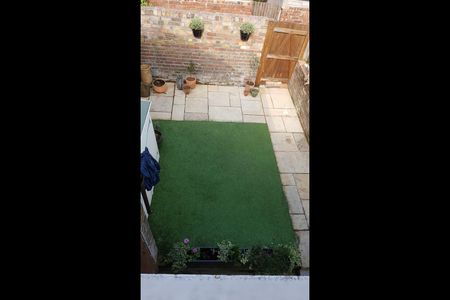 2 Bed Terraced House, Fairfield Place, BS3 - Photo 2